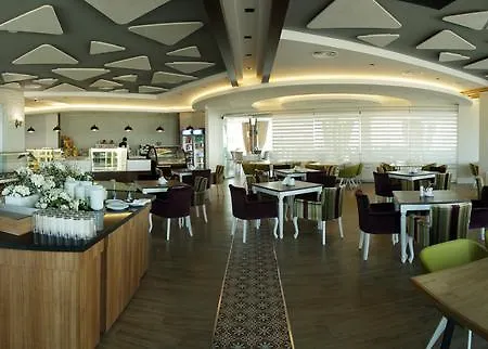 阿尔屯塔斯大酒店