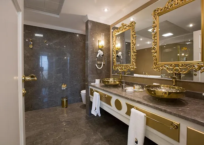 Grand Altuntas Hotel