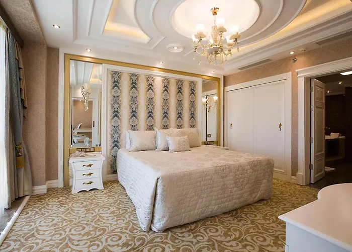 Grand Altuntas Hotel